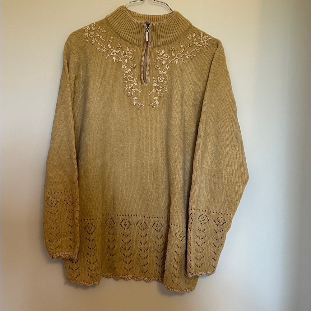 Jenny pullover sweater embroidered chest lacy trimmed sleeves/hem VG shape large